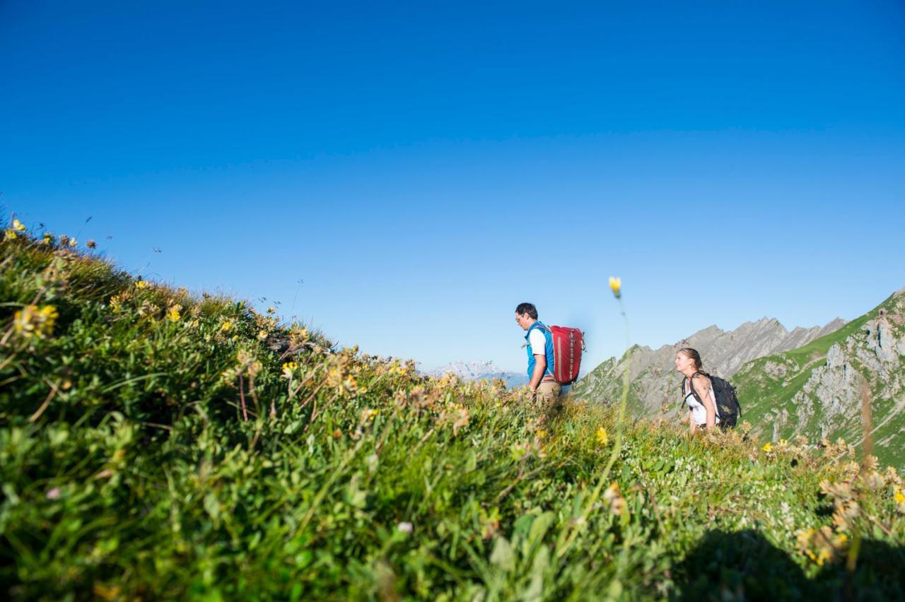 Alpine Lodge Kloesterle Am Arlberg ภายนอก รูปภาพ